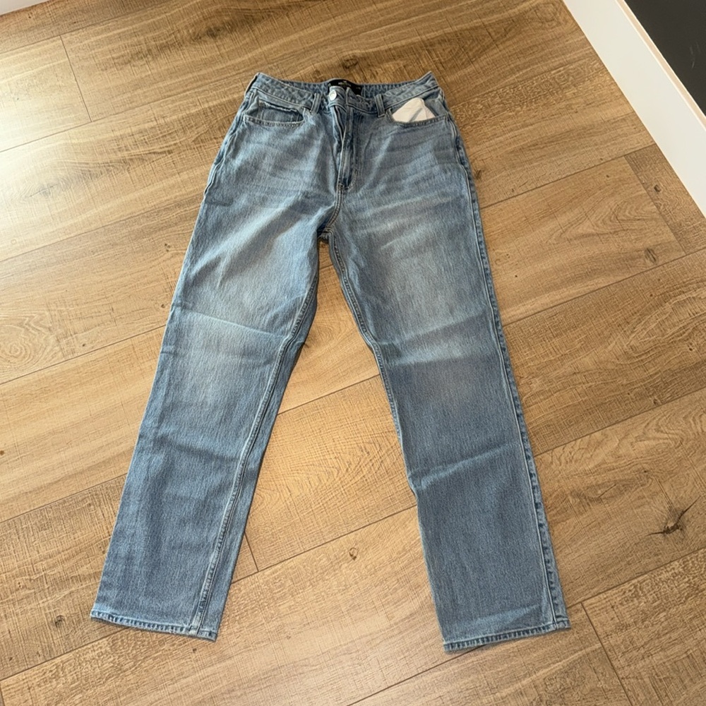 Hollister ultra high-rise 90s Straight vintage stretch size 31/12 long